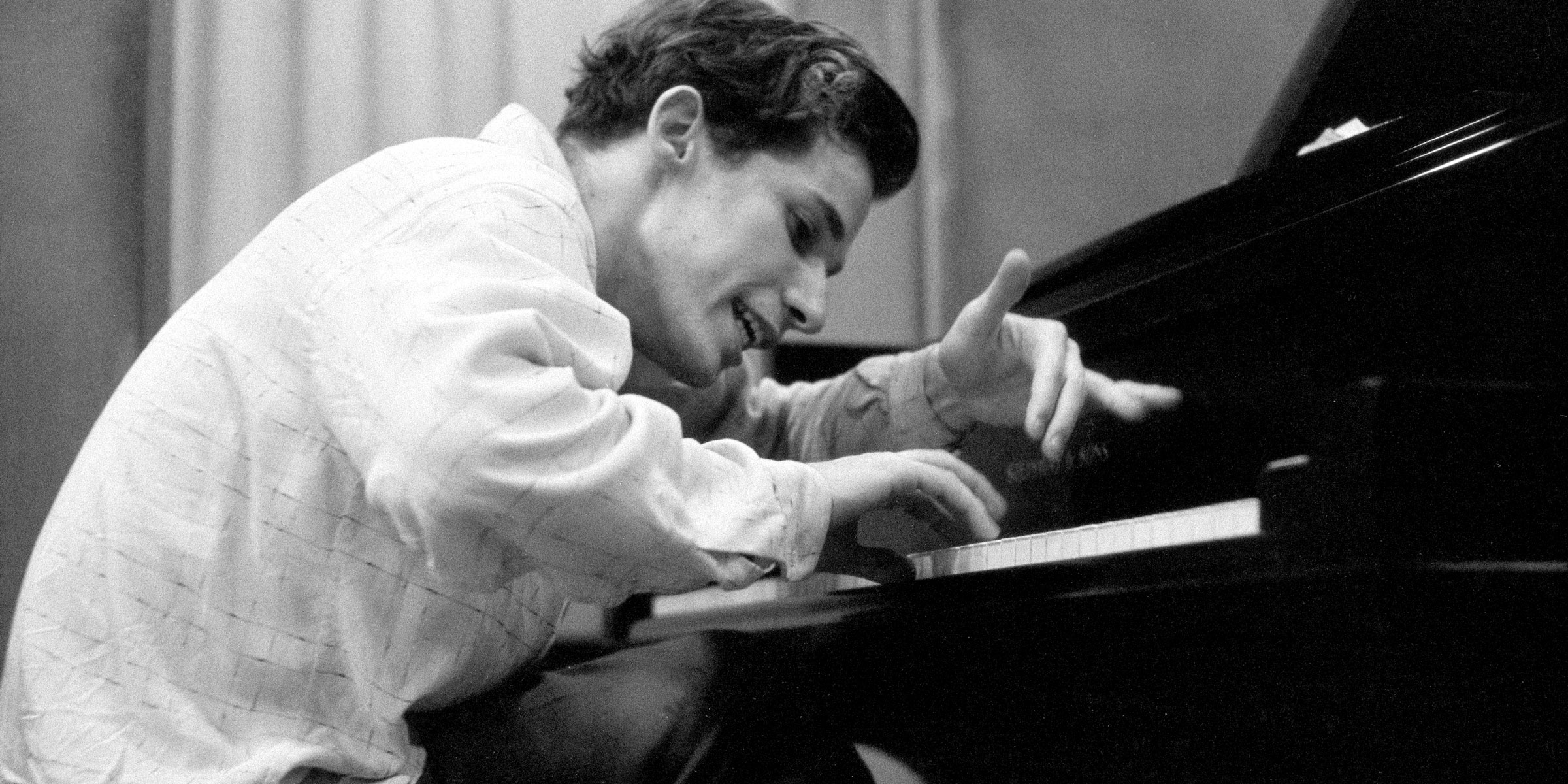 Glenn Gould: an introduction to the life and best recordings of a
