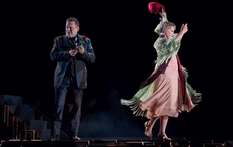  Peter Auty as Paul and Rachel Nicholls as Marietta in Die tote Stadt