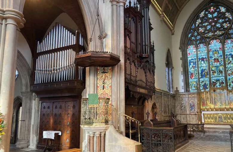  The rebuilt organ at St Gabriel’s, Pimlico, with its new Nave case on the left