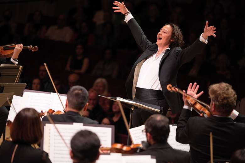 The Atlanta SO players love Stutzmann’s musicianship and are excited by her approach to working with an orchestra (photography: Rand Lines for the Atlanta Symphony Orchestra)