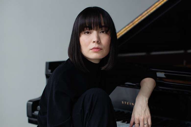 Alice Sara Ott (photo: Hannes Caspar)