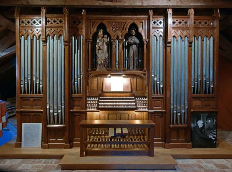 The Alain family salon organ at Romainmôtier (Photo courtesy of the Jehan Alain Association) 