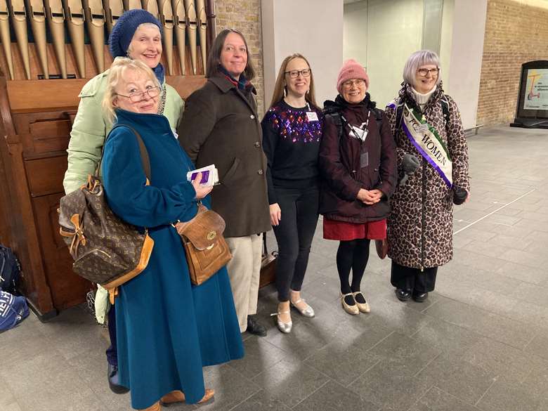 The Society of Women Organists at the London Bridge organ during the marathon in 2024